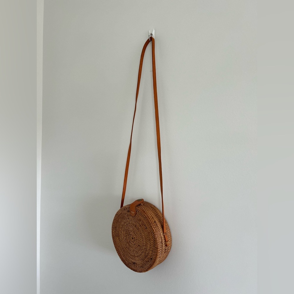 Round Woven Rattan Tan Crossbody Bag - Picture 2 of 6